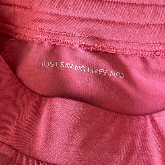 SOLD FIGS Zamora Jogger Scrub Pants Pink size Women's XS - Picture 10 of 10